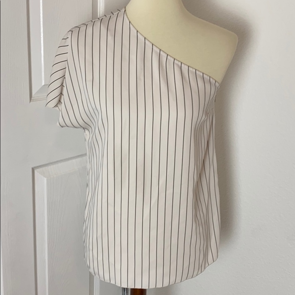 Aritzia Babaton Blouse - Picture 5 of 7